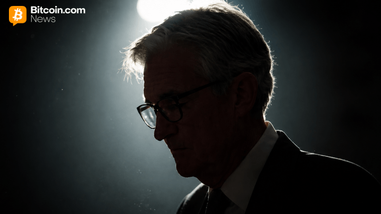 powell-keeps-fed-governor-role-past-may-15-in-first-such-move-since-1948-768x432-1.png