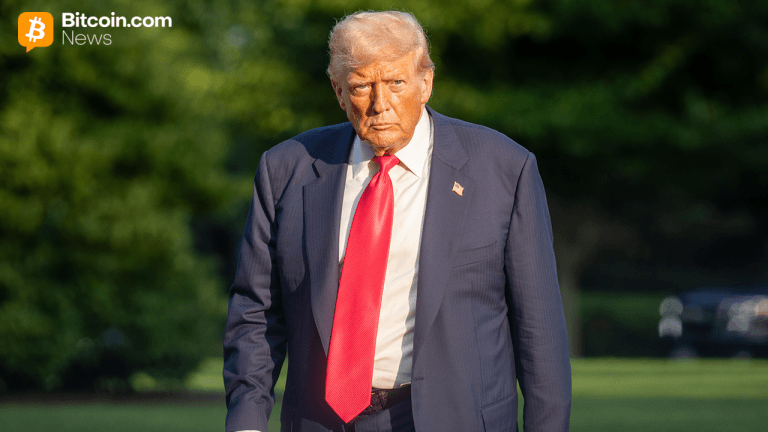 trump-tells-reporters-gas-is-way-down-us-pump-prices-say-otherwise-768x432-1.png